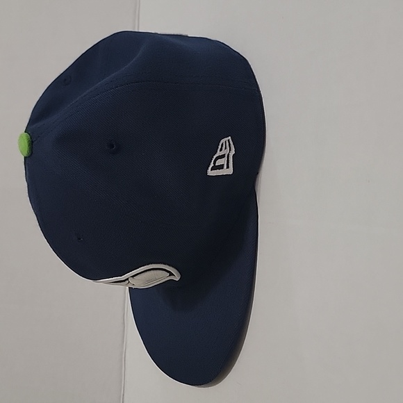 New Era 59Fifty NFL Seattle Seahawks Fitted Hat Size 7. - Picture 5 of 6